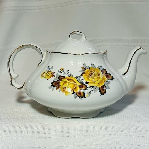 Ironstone Teapot VTG Ellegreave 598A Yellow Roses Scalloped Gold Trim EUC - Picture 5 of 10
